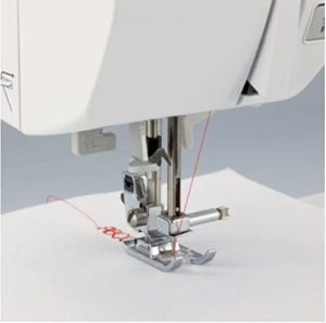 Brother SM8270 13 quick-change sewing and quilting feet